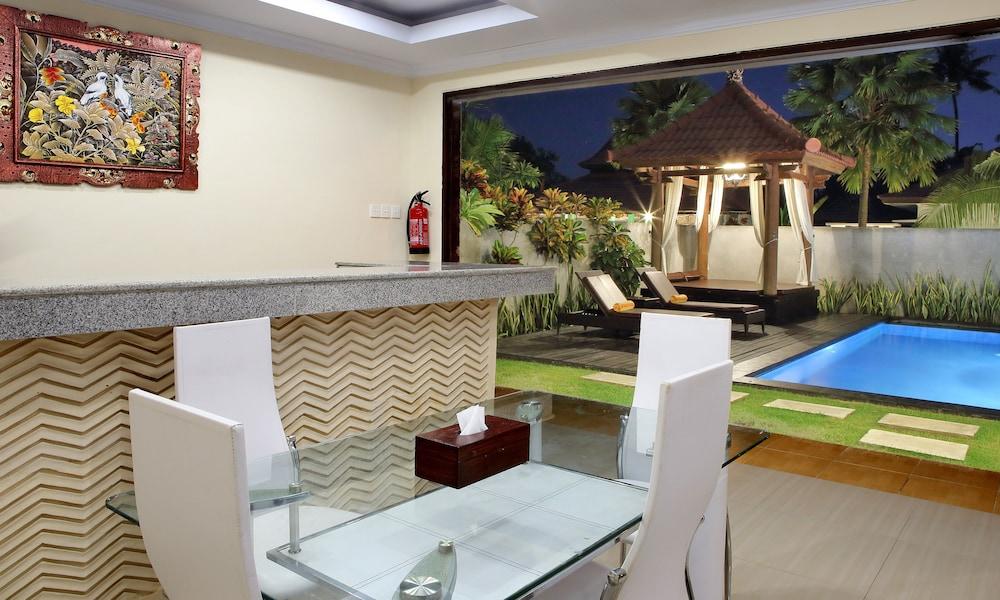 Puri Saron Hotel Baruna Beach Lovina Εξωτερικό φωτογραφία
