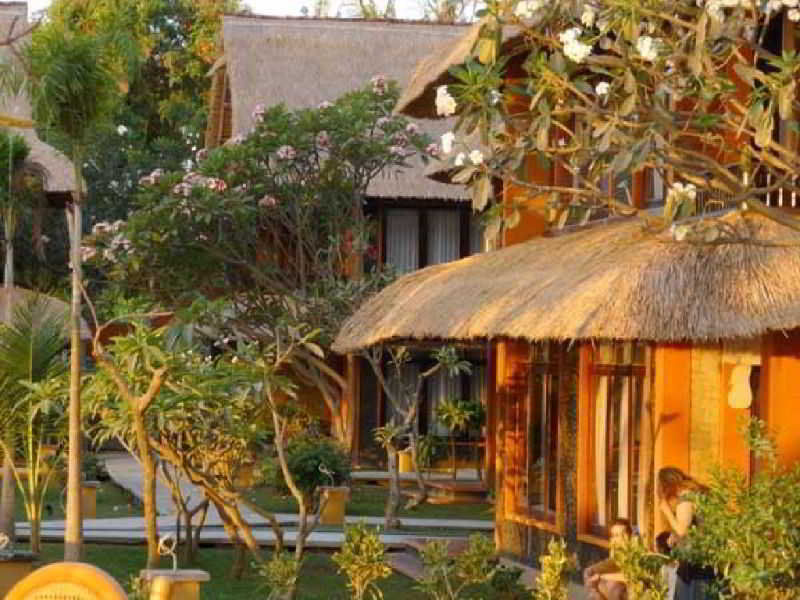 Puri Saron Hotel Baruna Beach Lovina Εξωτερικό φωτογραφία