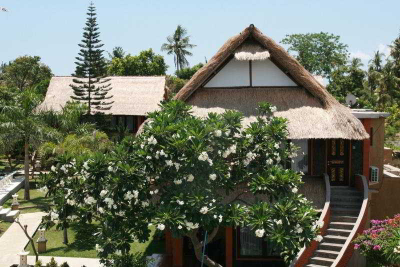 Puri Saron Hotel Baruna Beach Lovina Εξωτερικό φωτογραφία